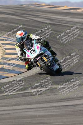 media/Dec-07-2025-CVMA (Sun) [[3e7d2de5dc]]/Race 7-Formula Lightweight Twins Shootout/